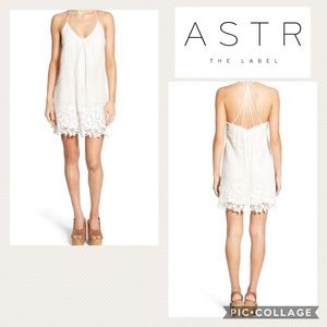 Astr The Label Tiny Dancer lace shift dress!
